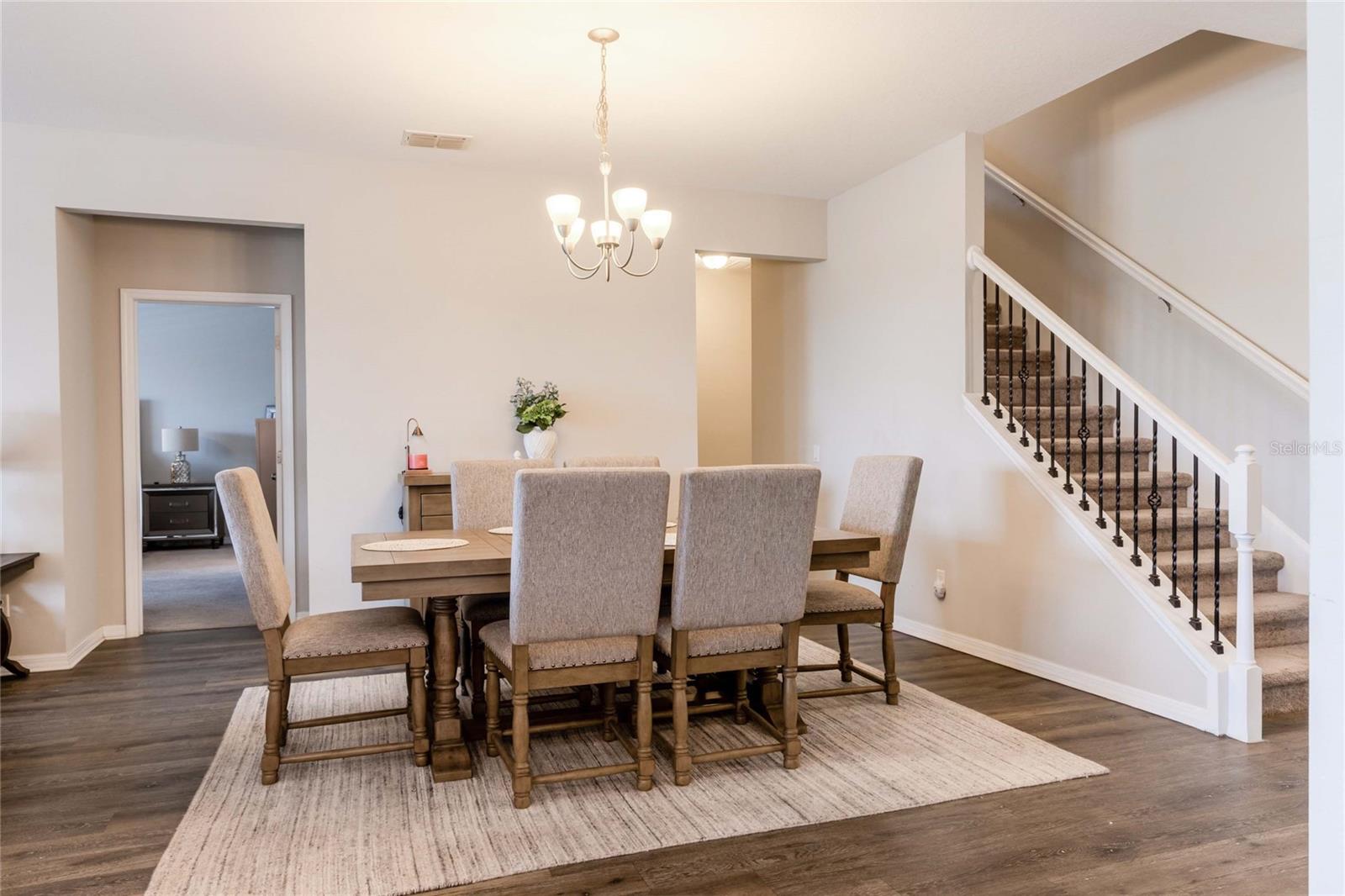 Image 12 of 41 For 11422 Leland Groves Drive
