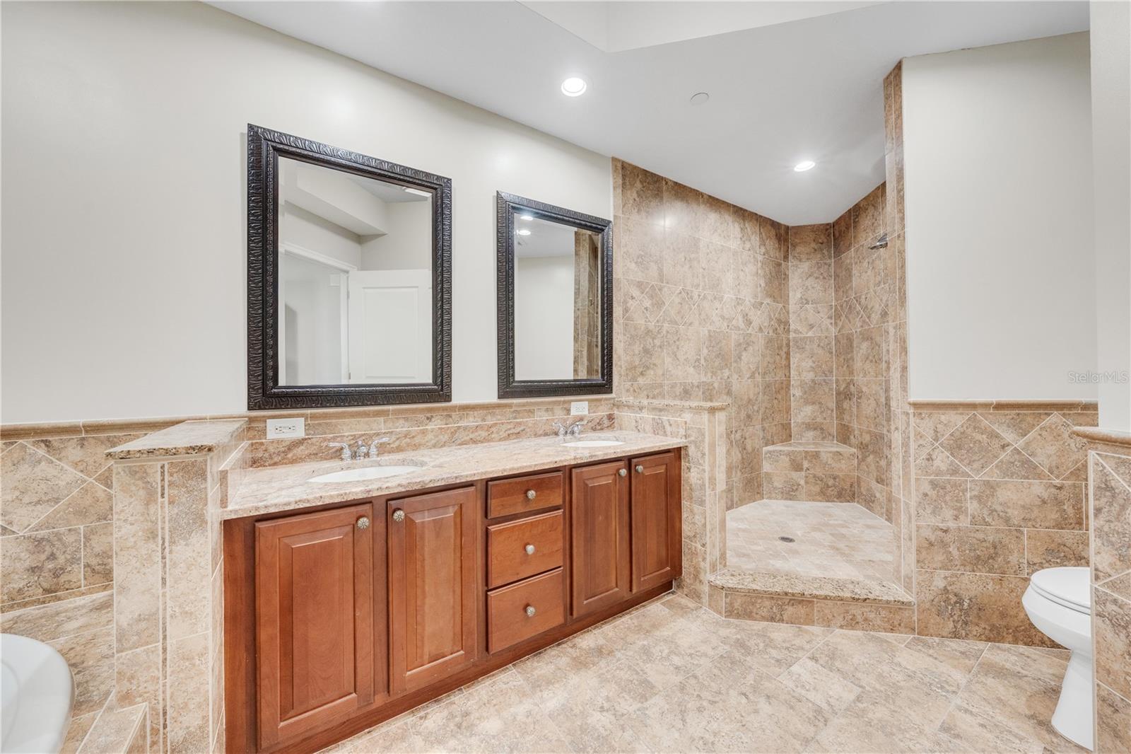 Image 25 of 46 For 449 12th Street 1805