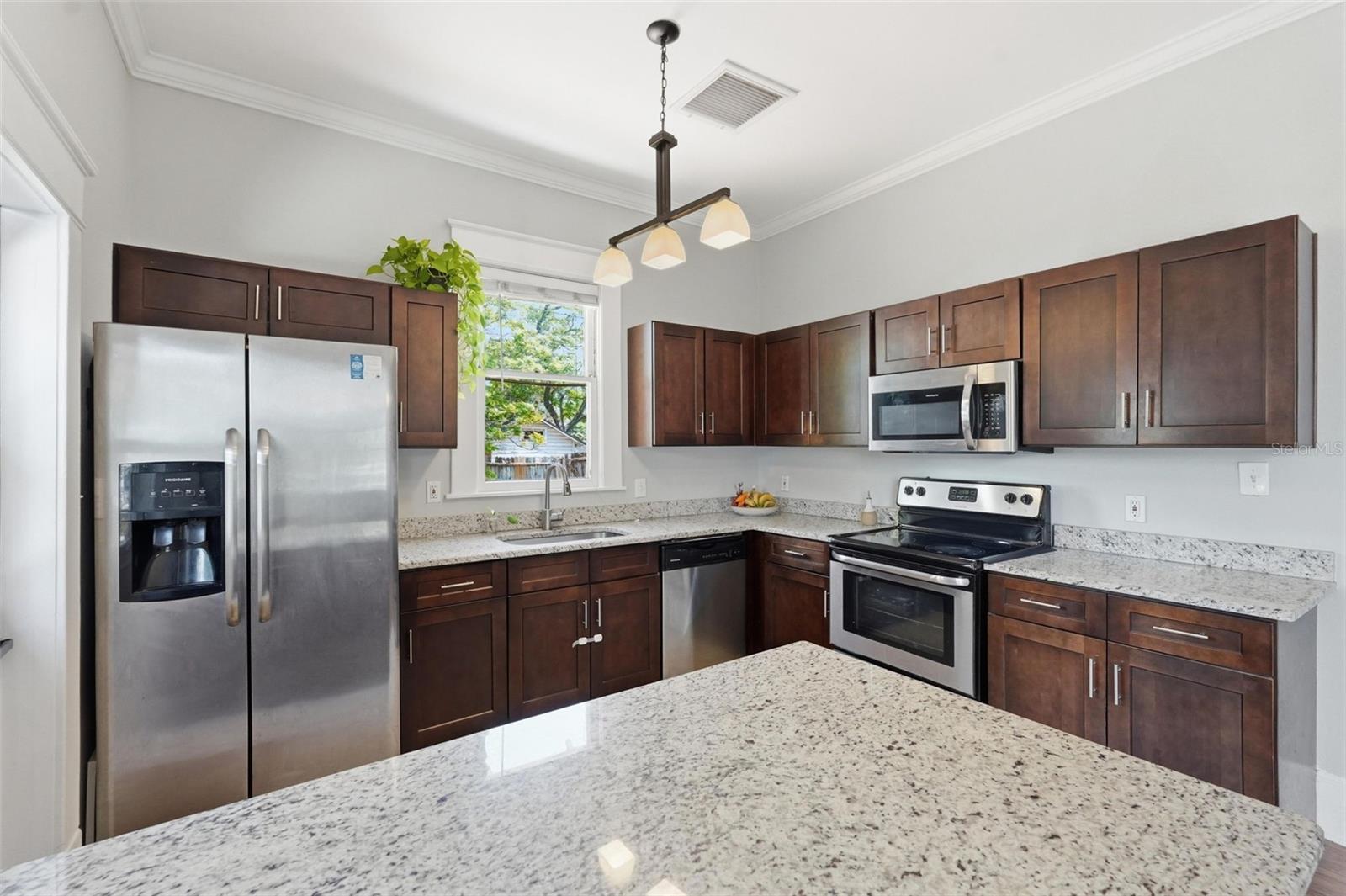 Image 13 of 41 For 3907 Tampa Street