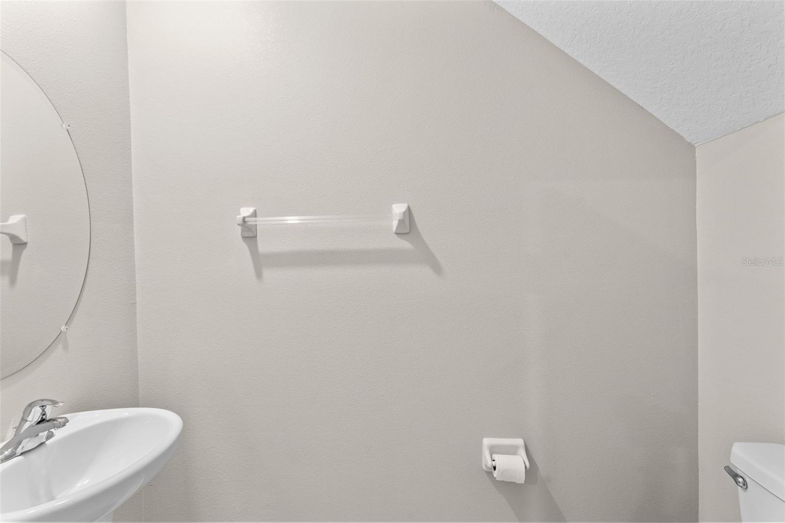 Image 15 of 42 For 741 Royal Empress Drive