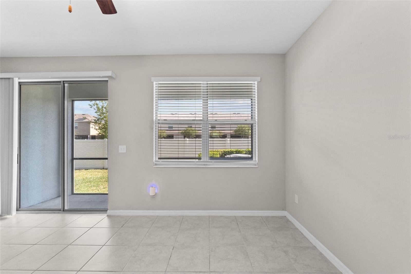 Image 17 of 42 For 741 Royal Empress Drive