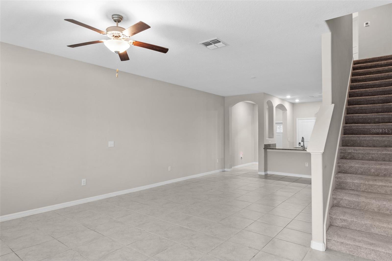 Image 18 of 42 For 741 Royal Empress Drive