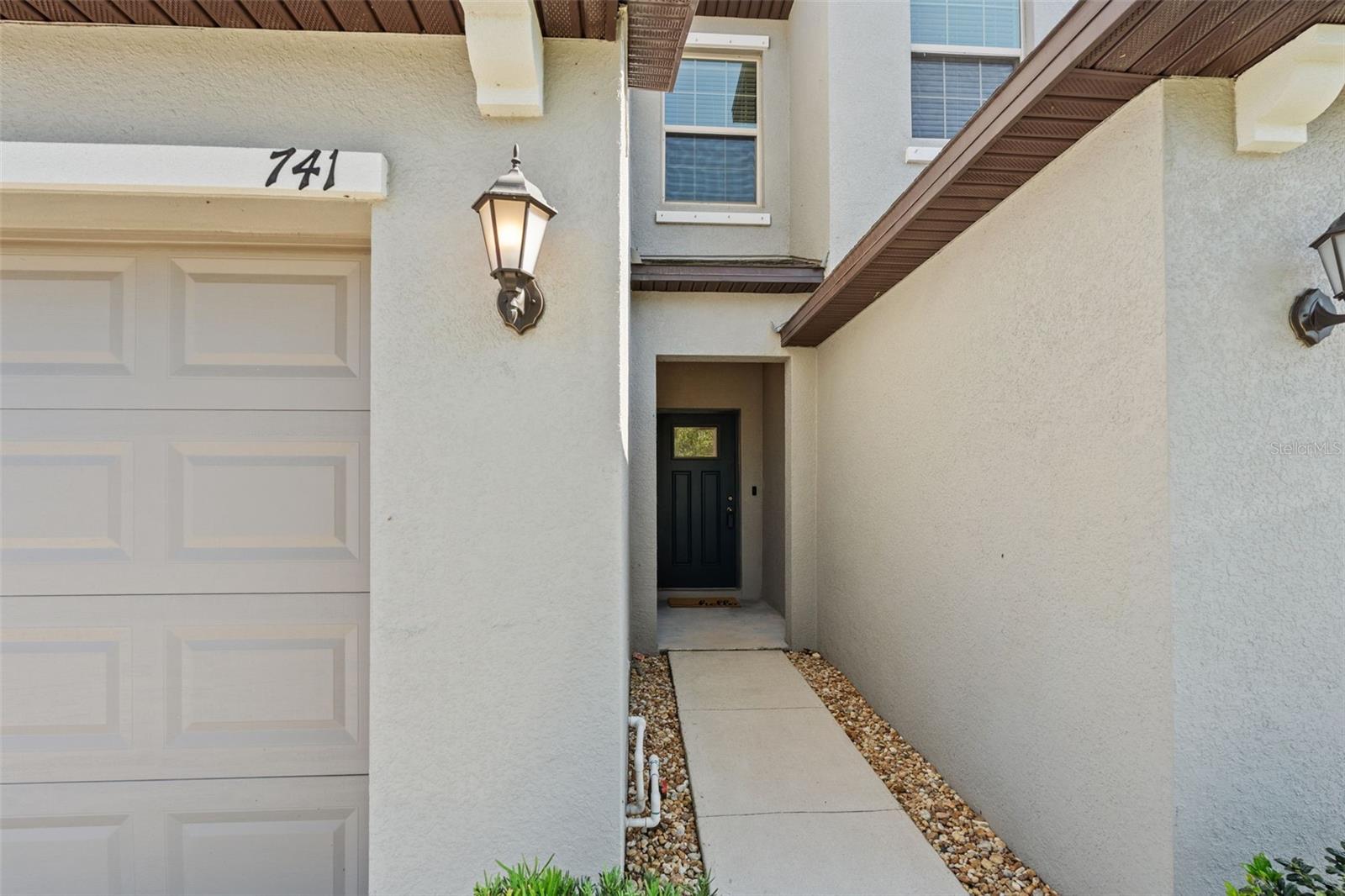 Image 2 of 42 For 741 Royal Empress Drive