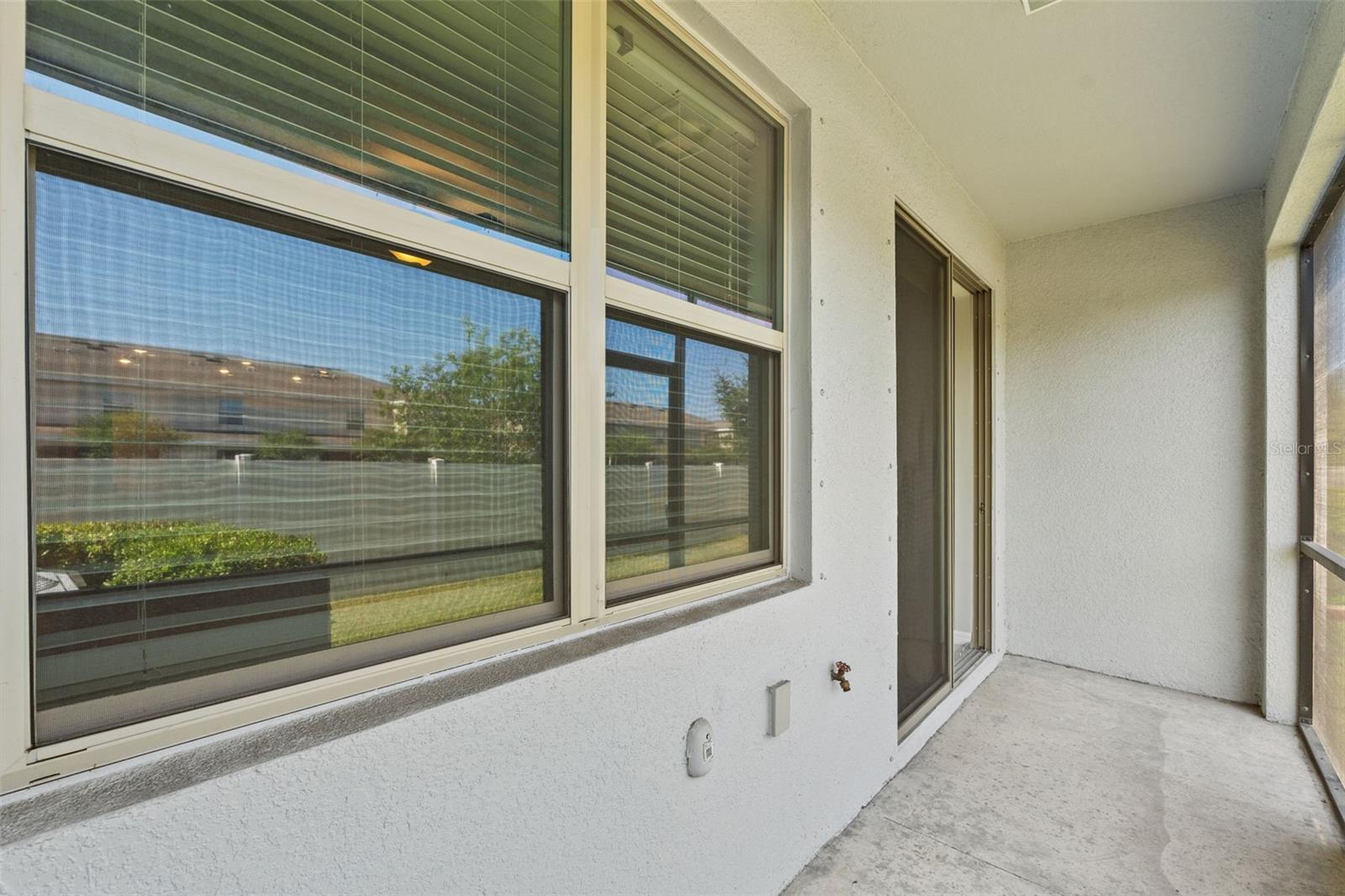 Image 20 of 42 For 741 Royal Empress Drive