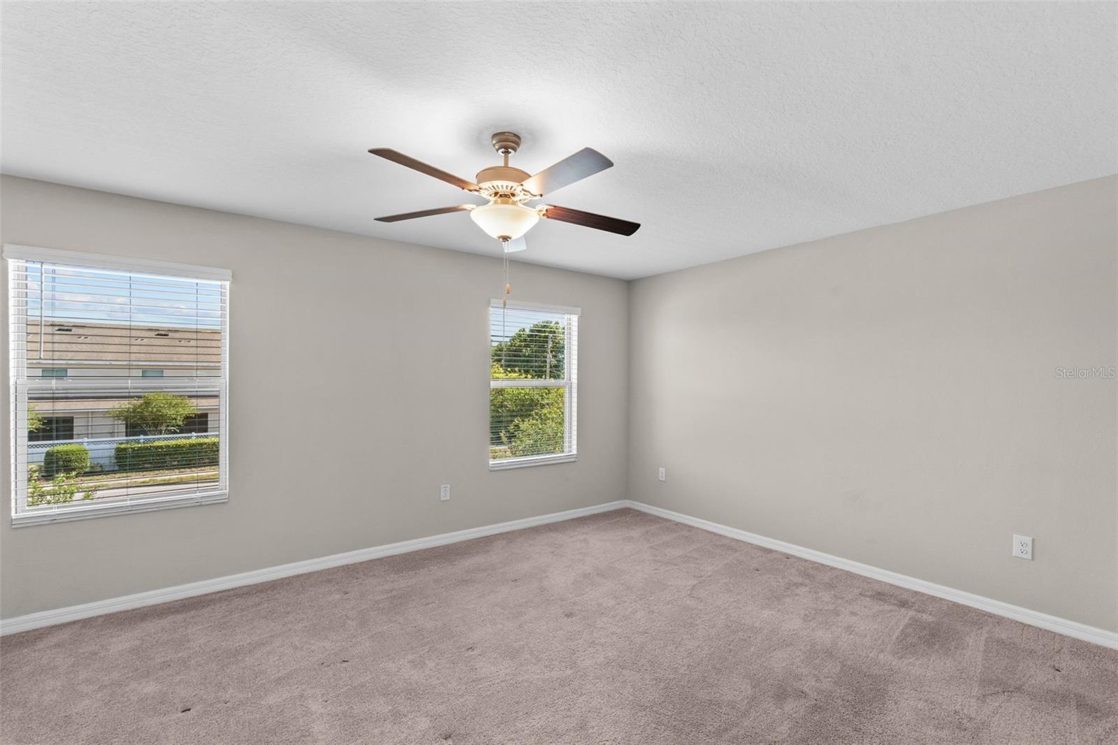 Image 27 of 42 For 741 Royal Empress Drive