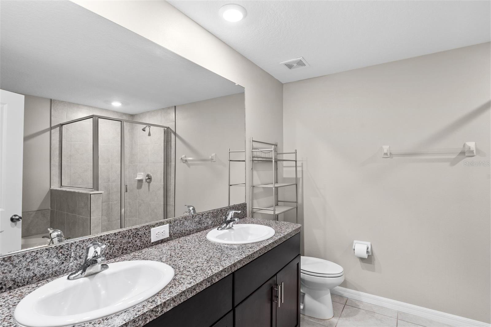 Image 30 of 42 For 741 Royal Empress Drive