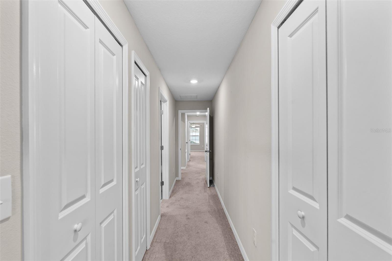 Image 32 of 42 For 741 Royal Empress Drive