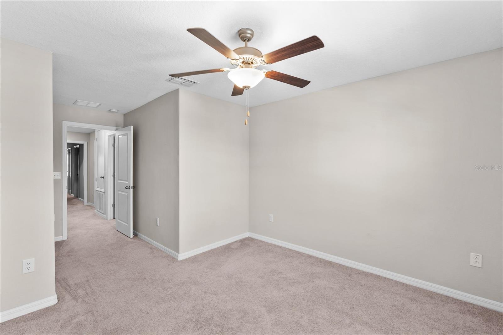 Image 41 of 42 For 741 Royal Empress Drive
