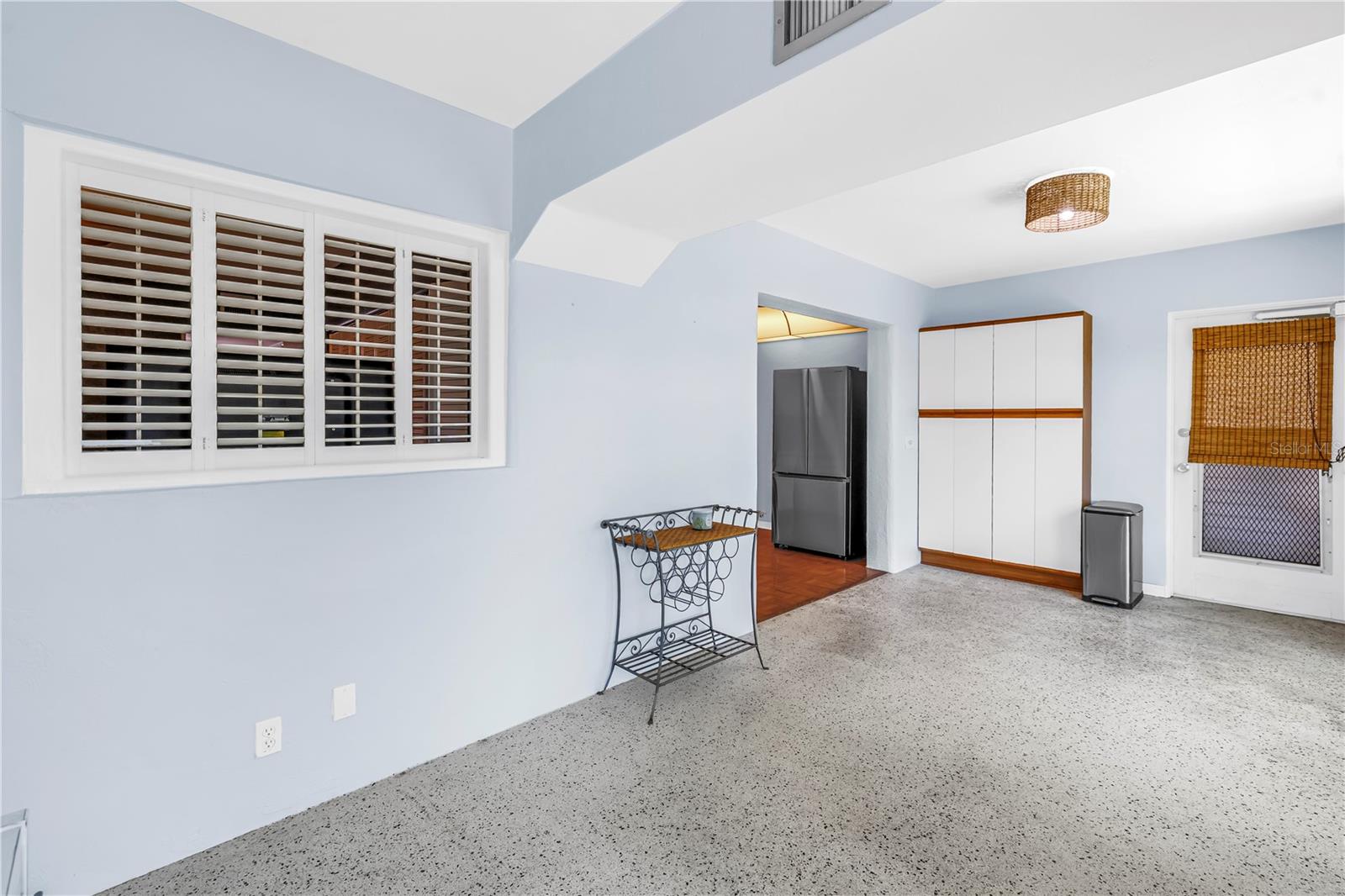 Image 21 of 33 For 4143 56th Street N 1006