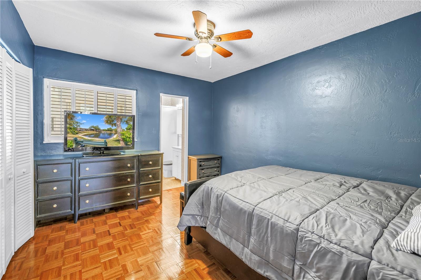 Image 25 of 33 For 4143 56th Street N 1006