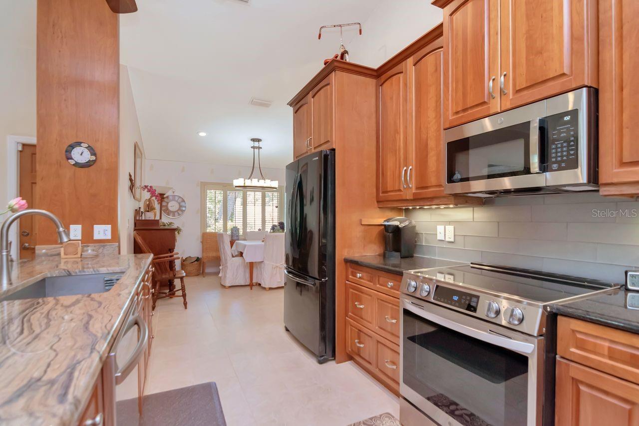 Image 13 of 76 For 2763 Buckhorn Oaks Drive
