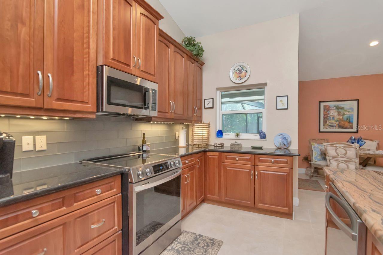 Image 16 of 76 For 2763 Buckhorn Oaks Drive