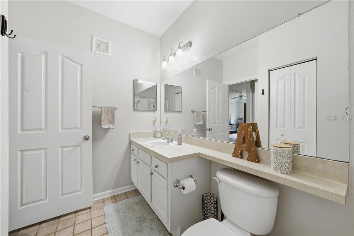 Image 16 of 33 For 4207 Dale Mabry Highway 5307