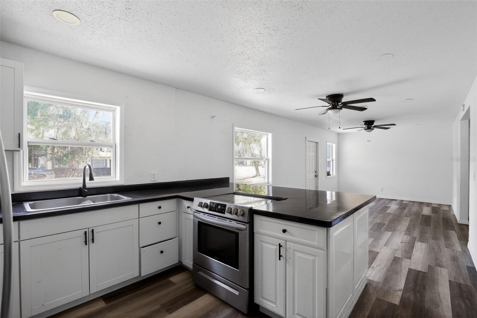 Image 14 of 30 For 1308 5th Street