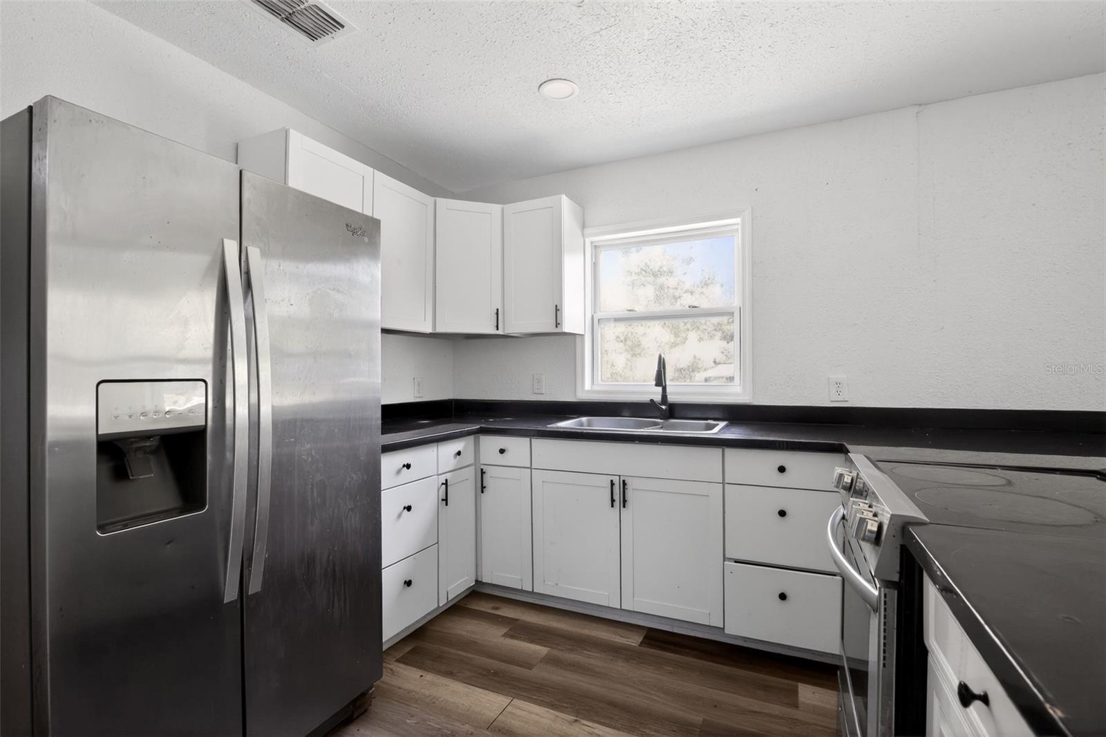 Image 15 of 30 For 1308 5th Street