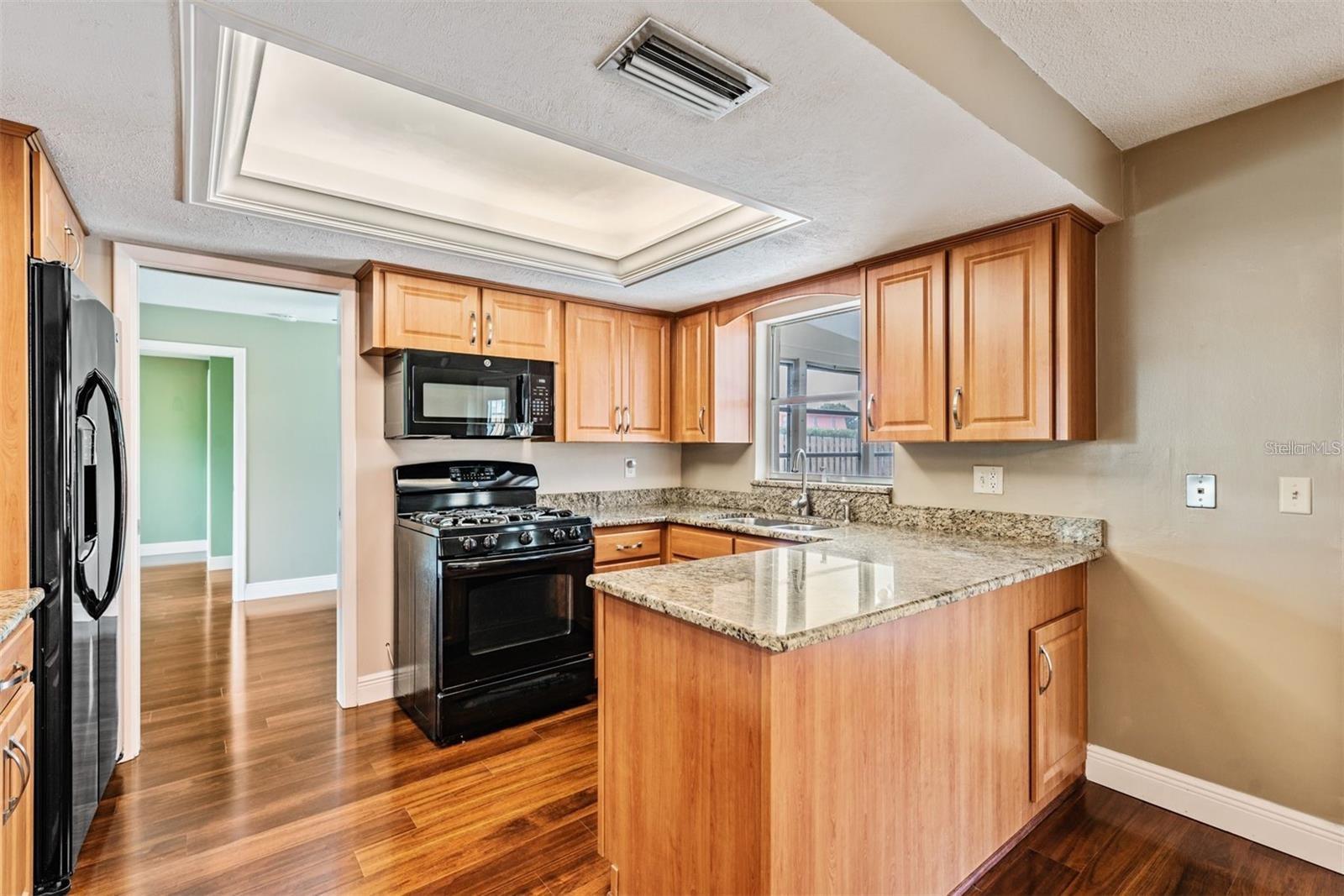 Image 13 of 31 For 11440 130th Avenue
