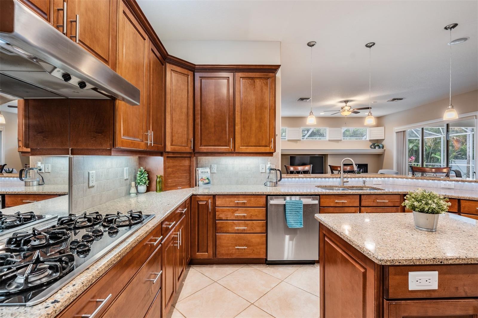 Image 16 of 59 For 1575 Quail Drive