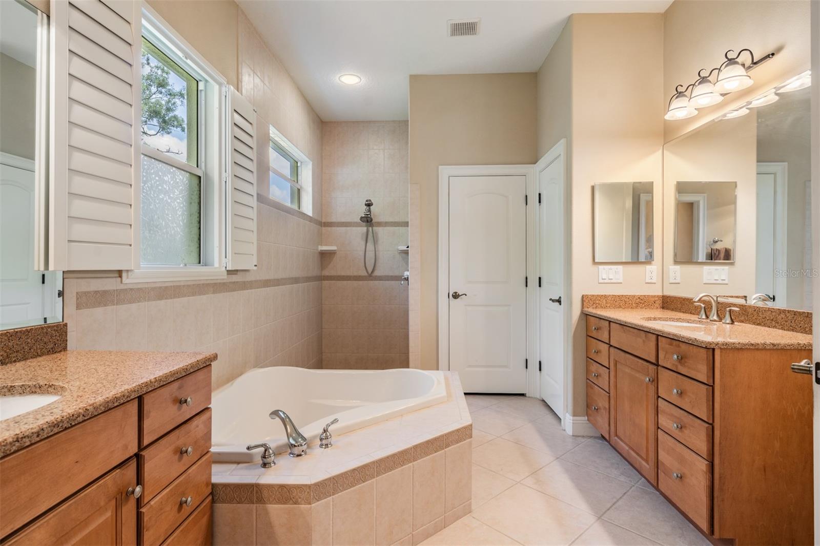 Image 24 of 59 For 1575 Quail Drive