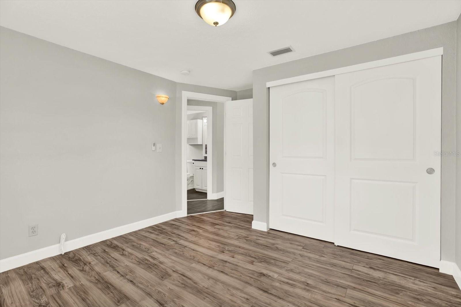 Image 15 of 25 For 10132 115th Avenue