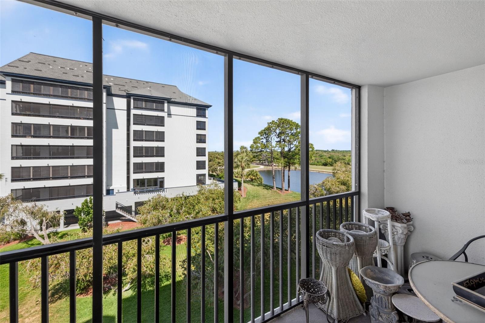 Listing photo id 15 for 14820 14820 Rue De Bayonne  Apt 402