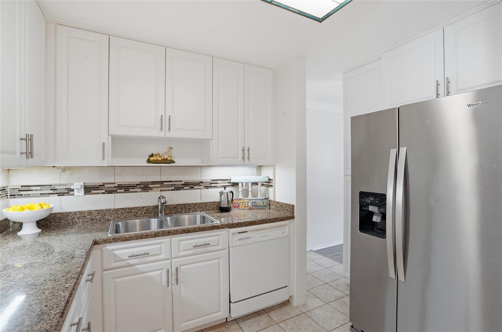 Image 15 of 41 For 5941 49th Avenue N