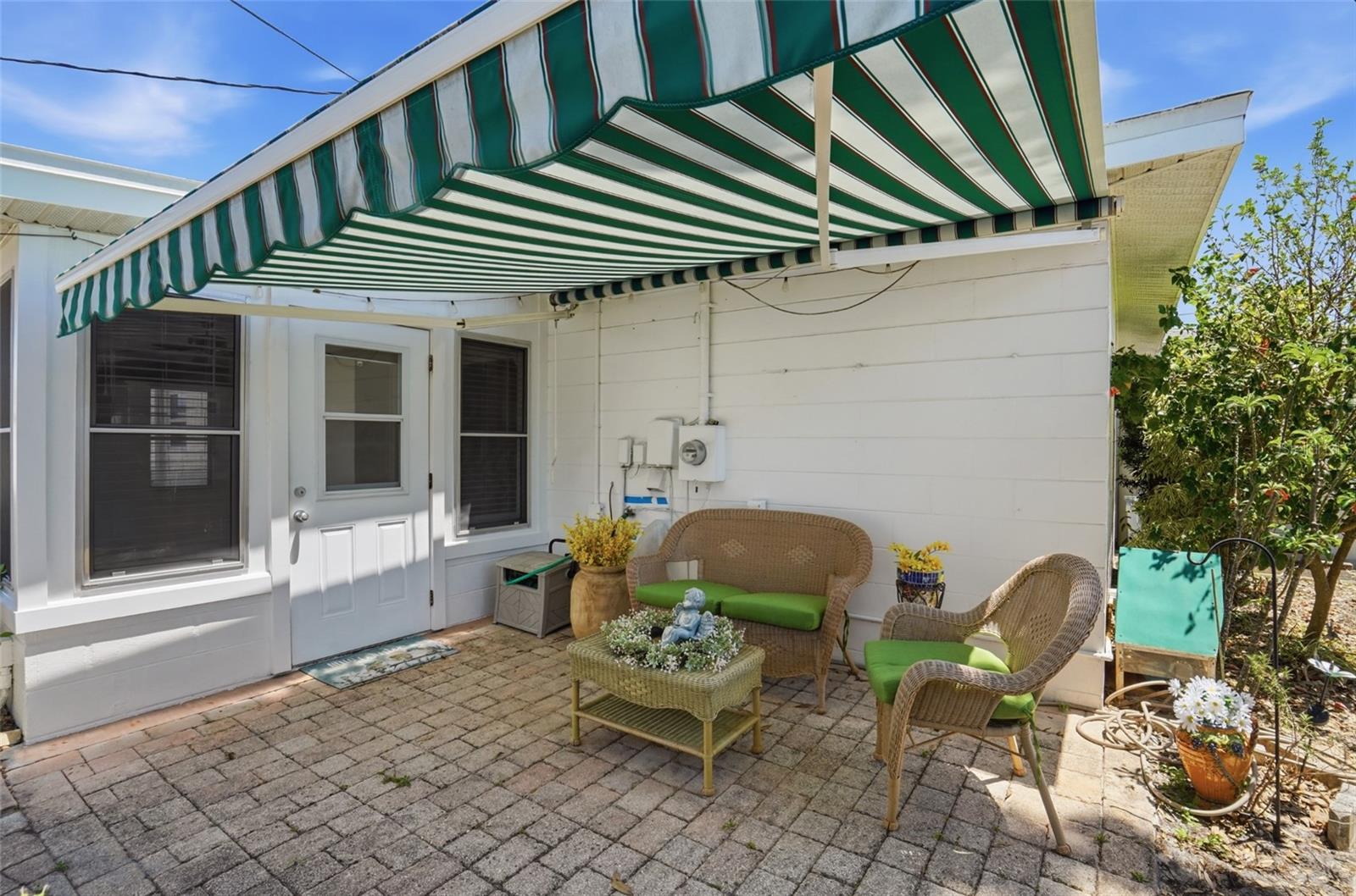 Image 27 of 41 For 5941 49th Avenue N