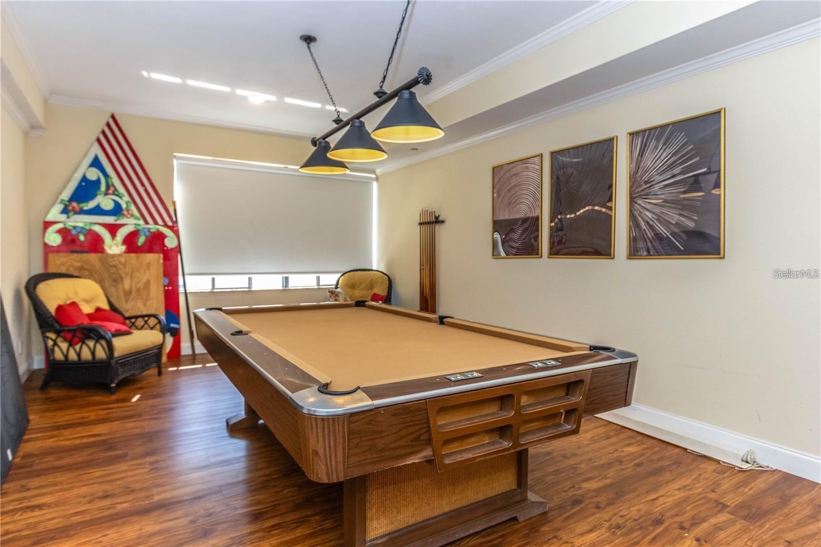 Image 47 of 60 For 736 Island Way 804