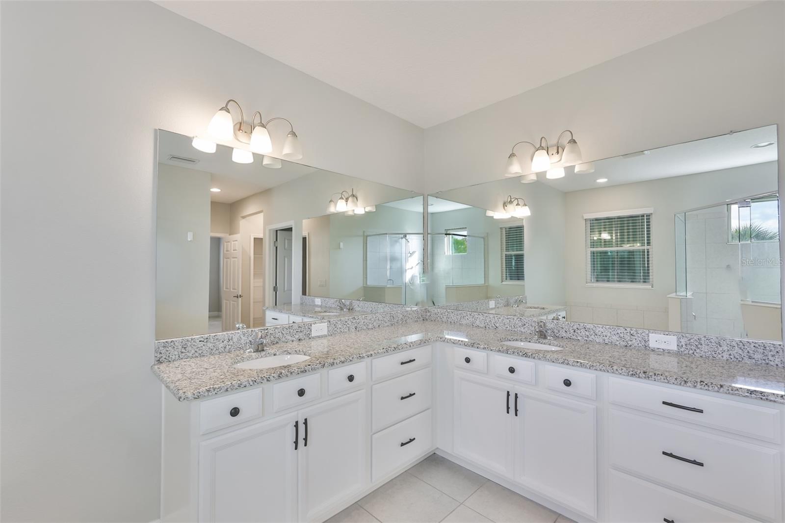 Image 21 of 60 For 6207 Voyagers Place