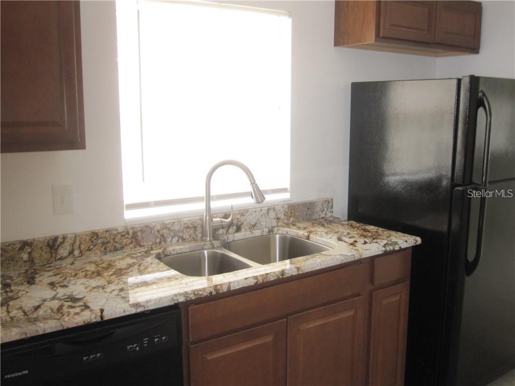 Image 4 of 25 For 3302 Wallace Avenue