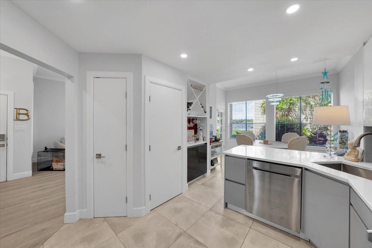 Image 17 of 43 For 3127 Sligh Avenue 101c
