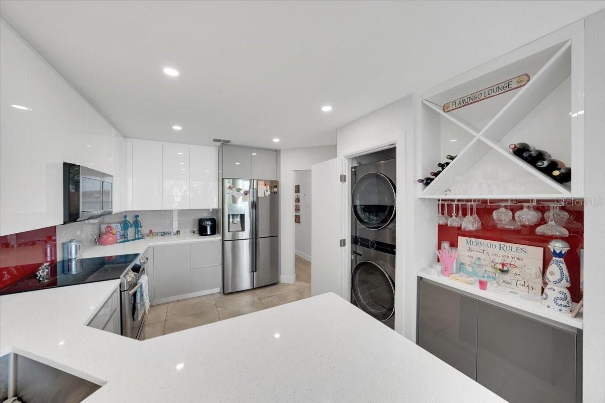 Image 22 of 43 For 3127 Sligh Avenue 101c