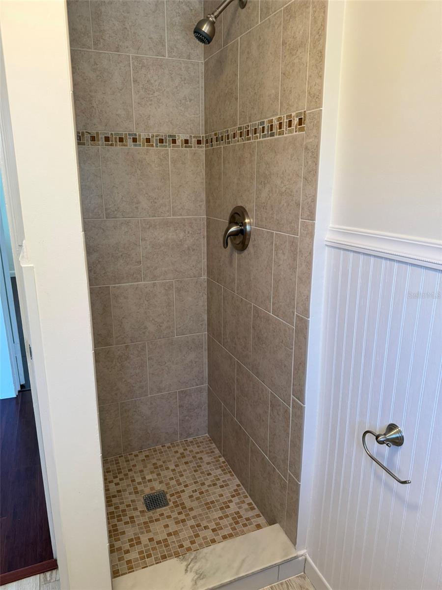 Image 15 of 24 For 2787 41st Avenue N