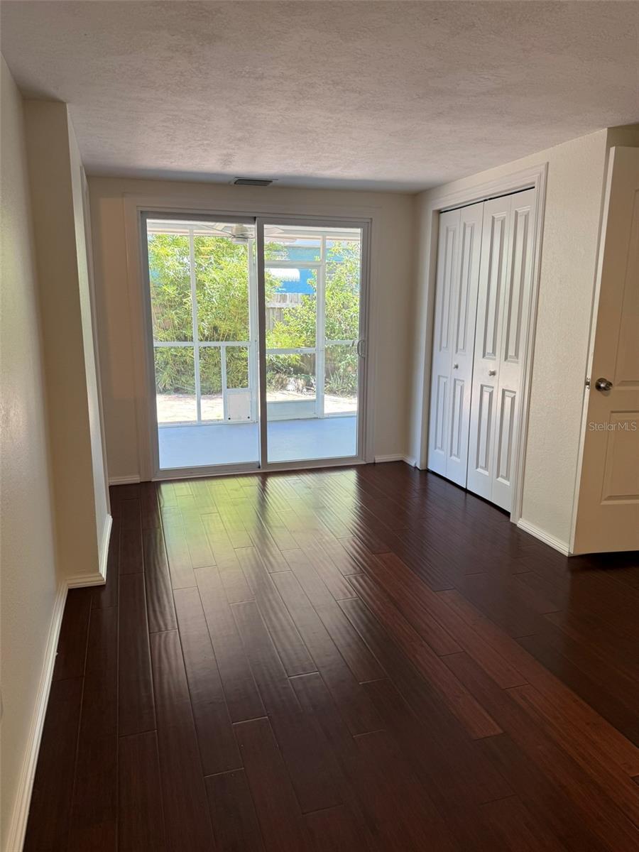 Image 17 of 24 For 2787 41st Avenue N