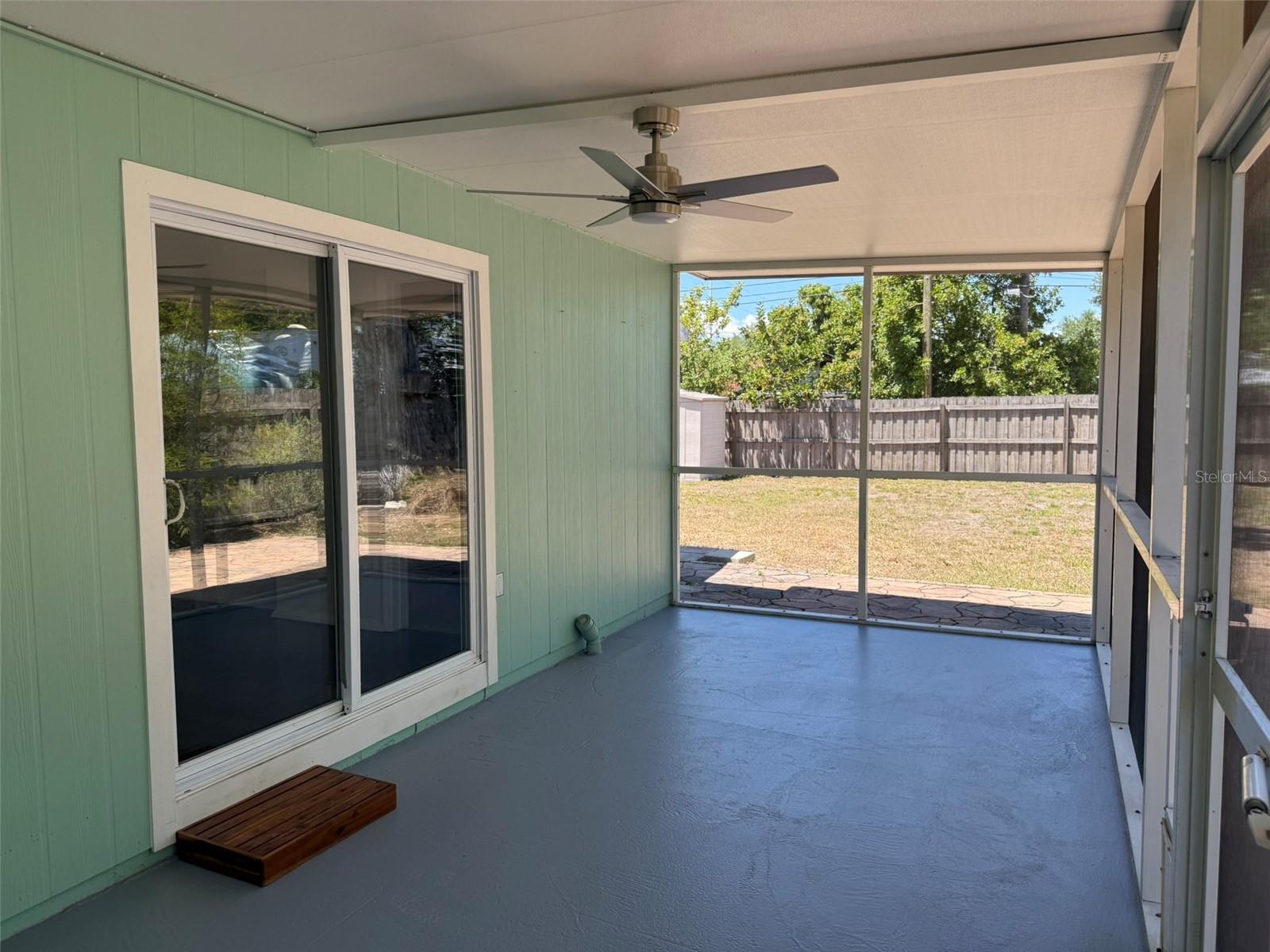 Image 18 of 24 For 2787 41st Avenue N