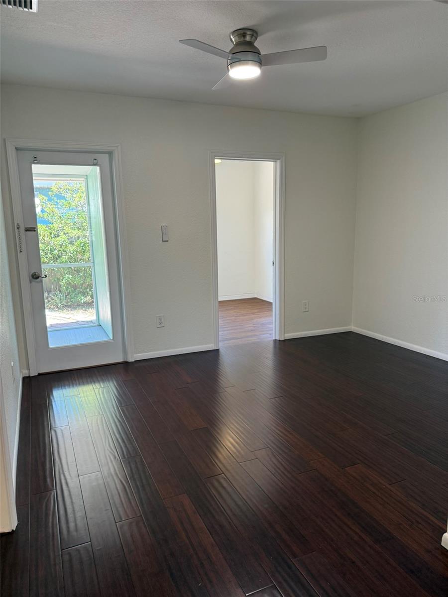 Image 5 of 24 For 2787 41st Avenue N