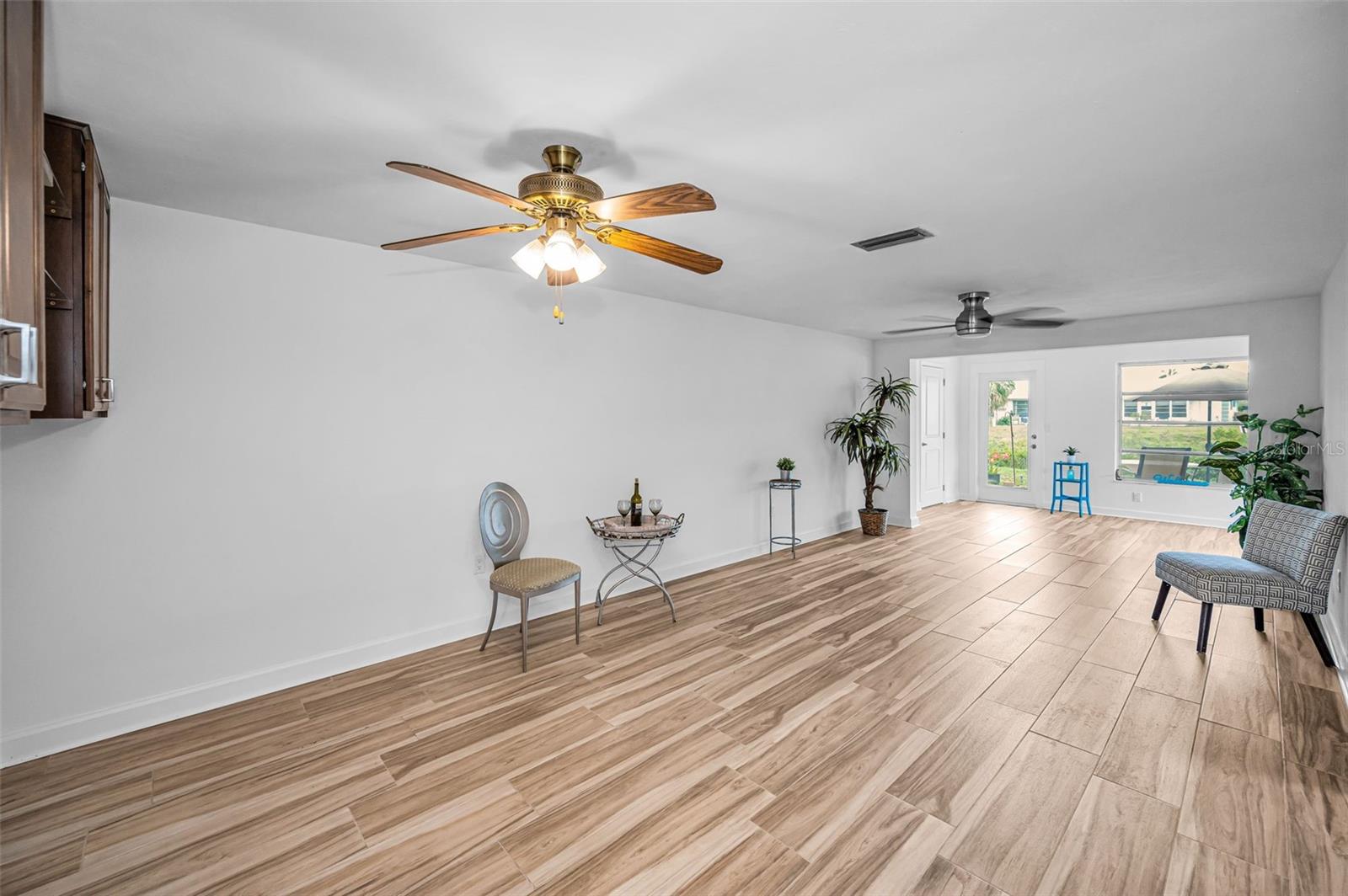 Image 19 of 88 For 4200 Hampton Drive 4200