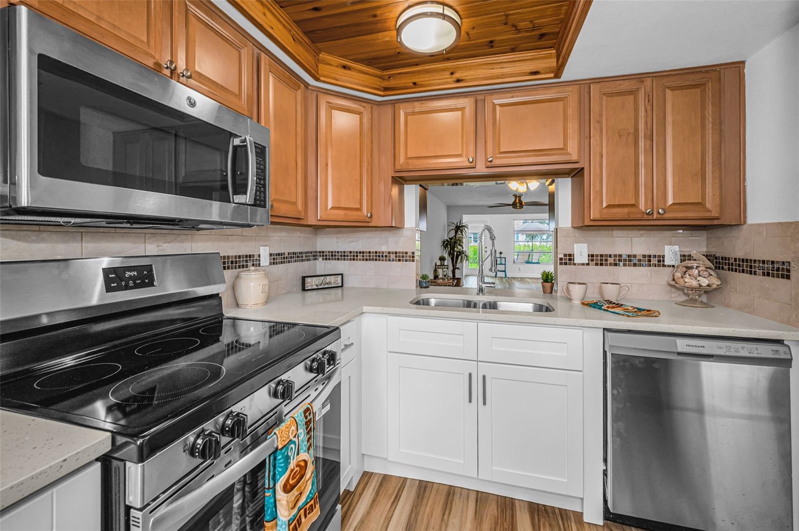Image 27 of 88 For 4200 Hampton Drive 4200