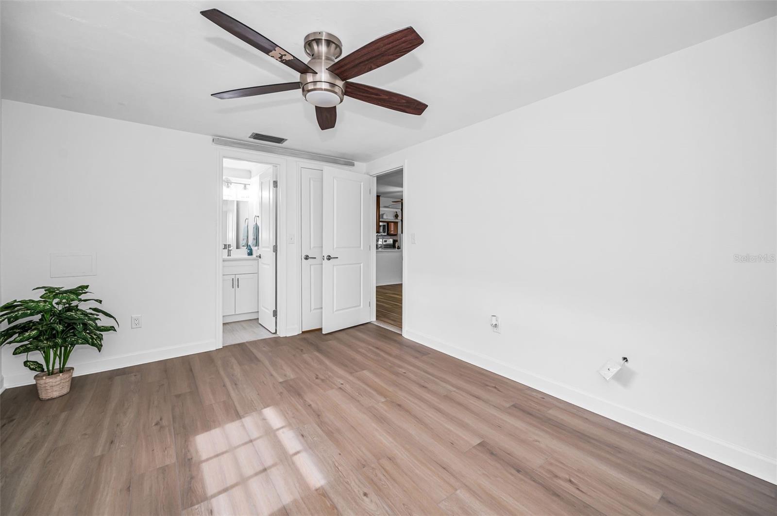 Image 31 of 88 For 4200 Hampton Drive 4200