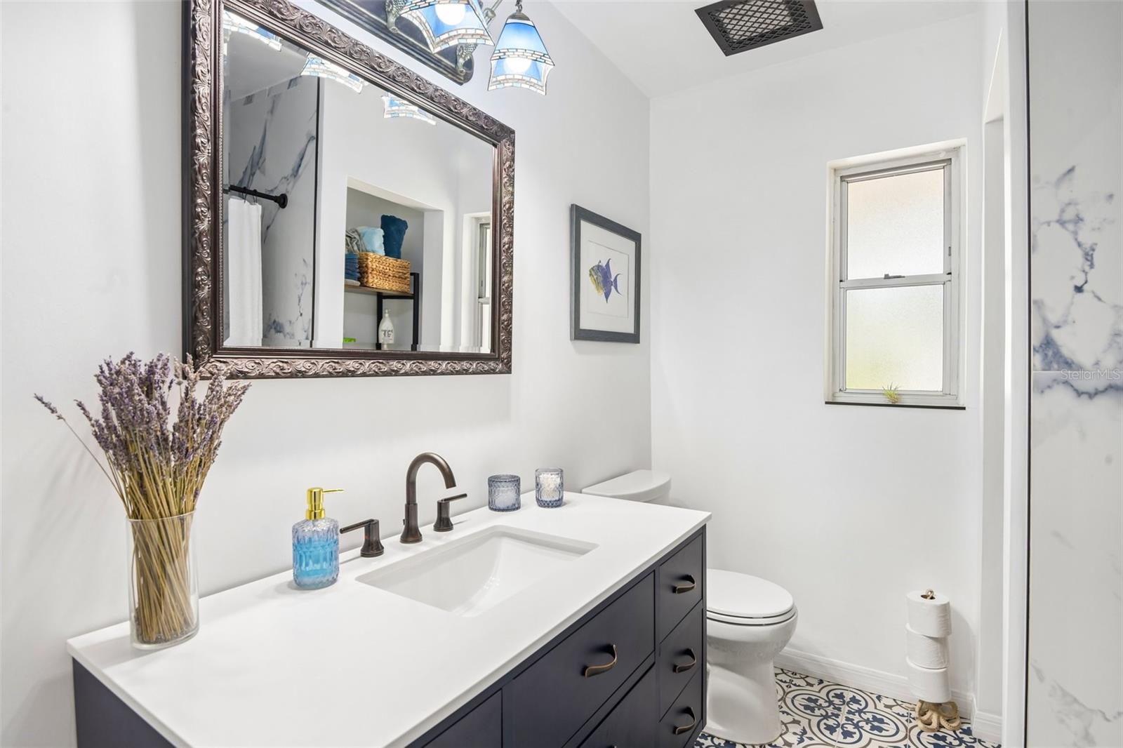 Image 15 of 23 For 992 Hillwood Drive