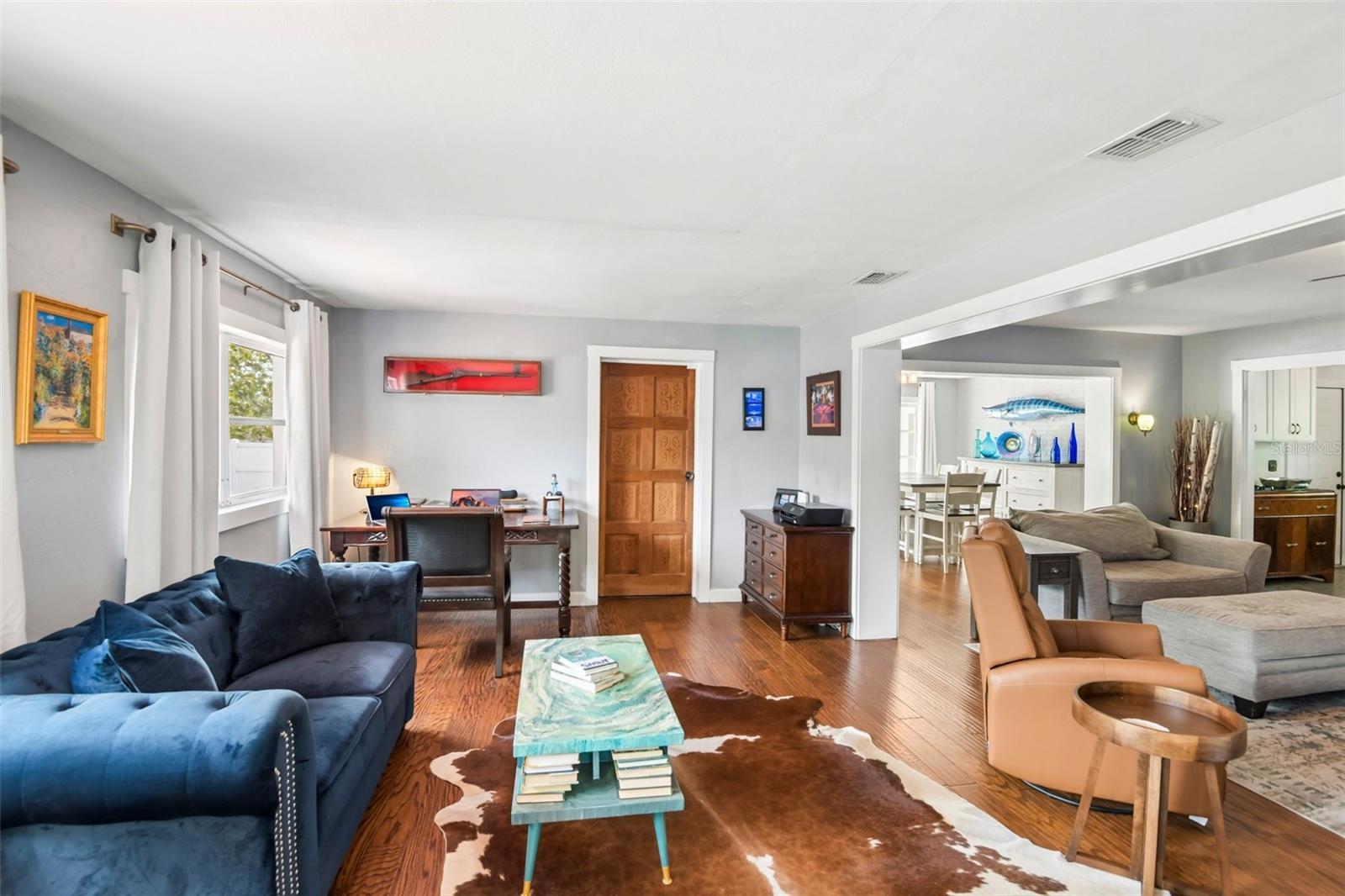 Image 5 of 23 For 992 Hillwood Drive