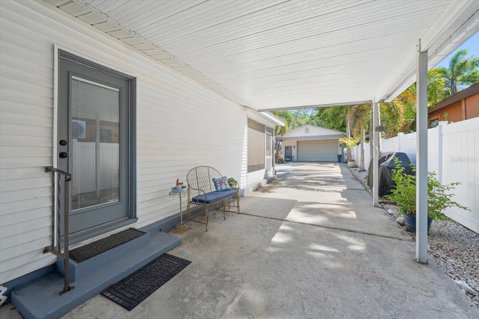 Image 17 of 35 For 3290 70th Avenue N