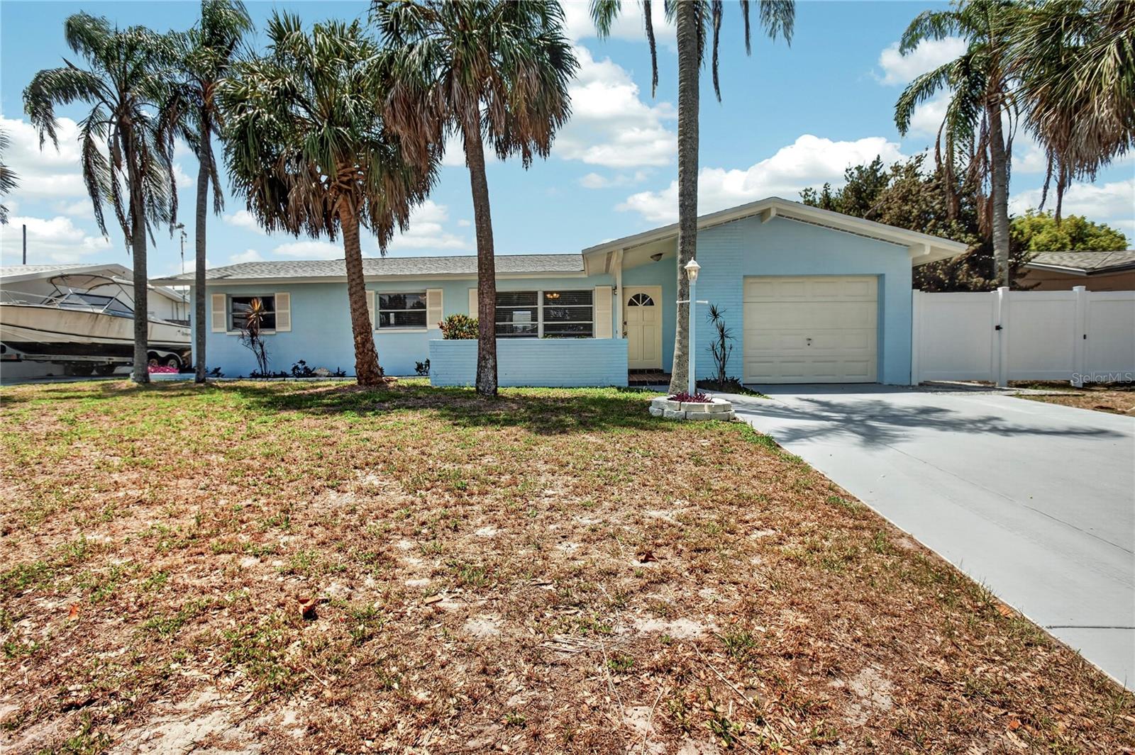 Details for 13746 Martinique Drive, SEMINOLE, FL 33776