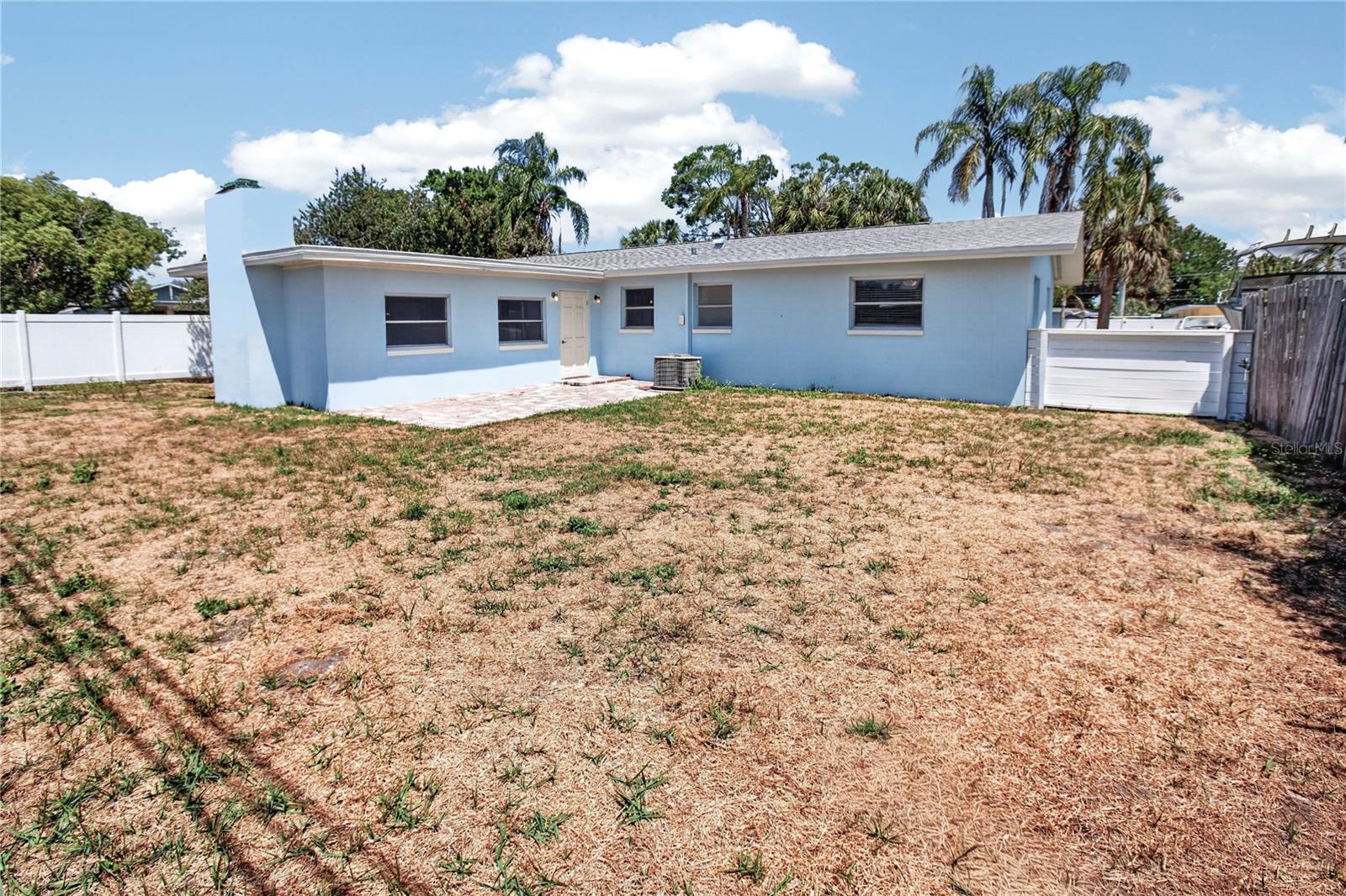 Image 13 of 13 For 13746 Martinique Drive