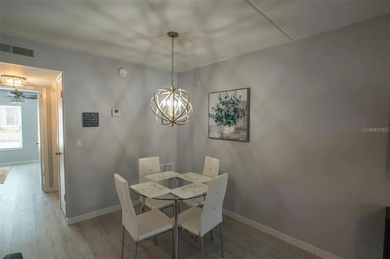 Image 3 of 46 For 12760 Indian Rocks Road 1017