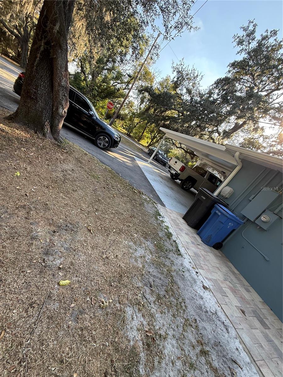 Listing photo id 9 for Lakeside Drive