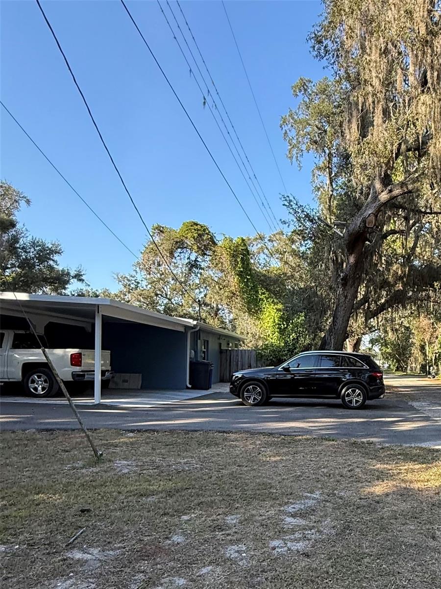 Listing photo id 7 for Lakeside Drive