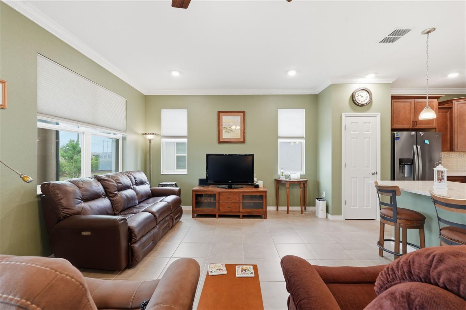 Image 17 of 48 For 9958 97th Lane