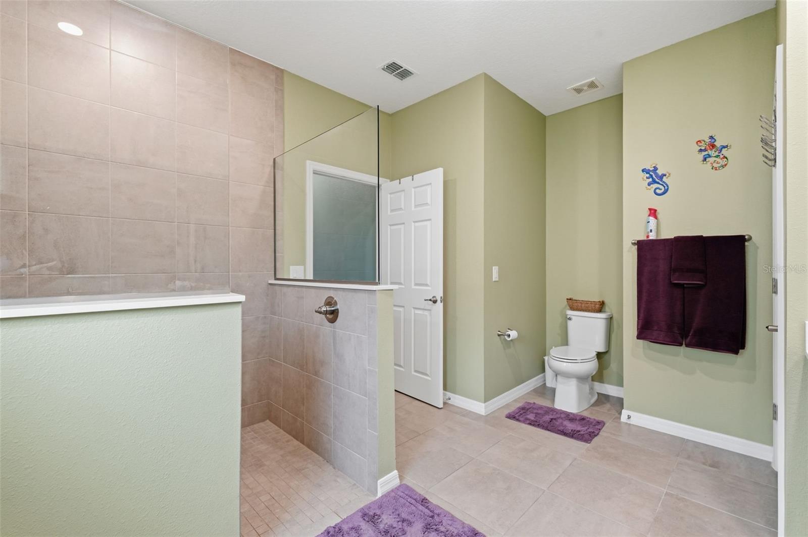 Image 30 of 48 For 9958 97th Lane