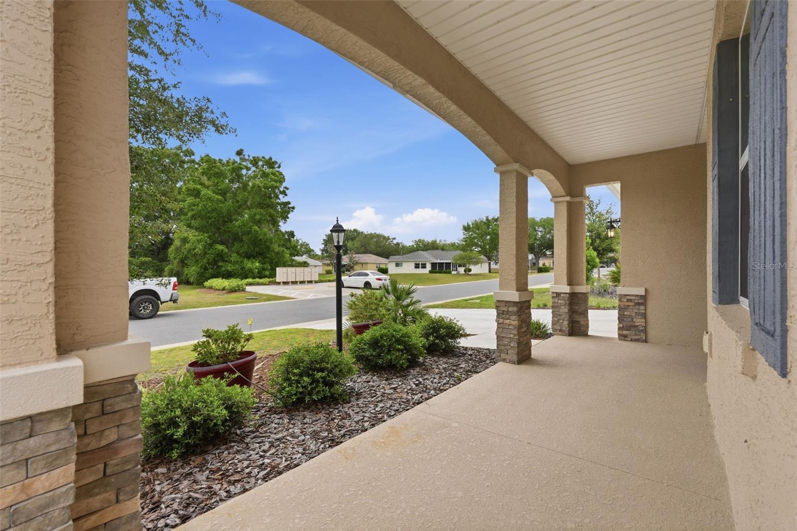 Image 4 of 48 For 9958 97th Lane