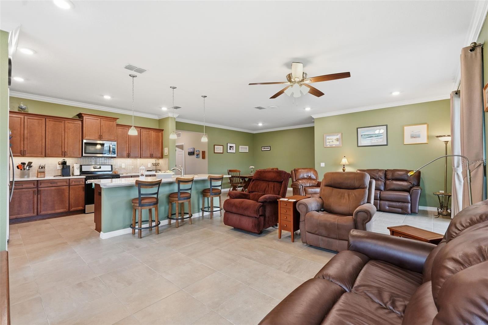 Image 8 of 48 For 9958 97th Lane